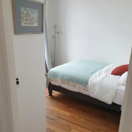 Bright & Stylish Furnished 1-bedroom Apartment